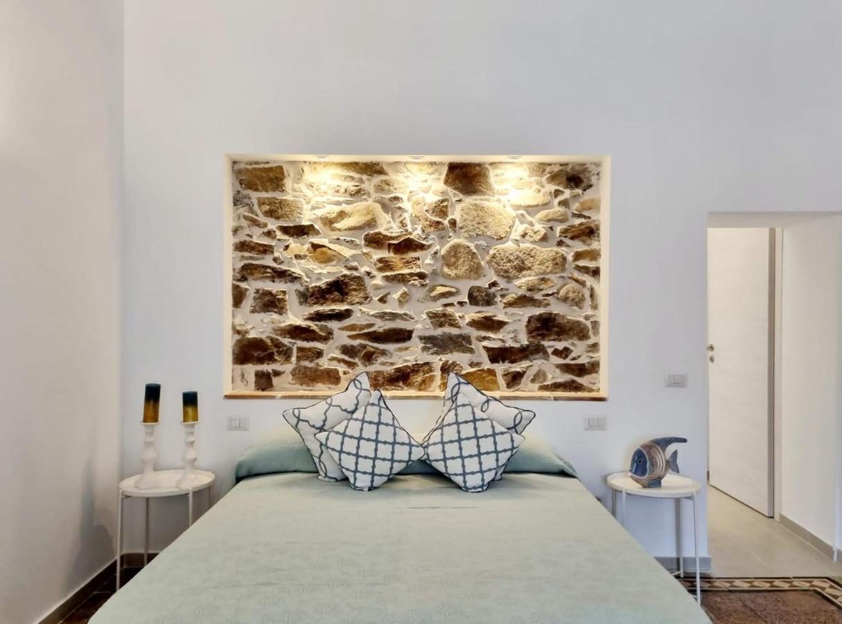 شقة Stazzo San Teodoro La Quercia Piscina Condivisa المظهر الخارجي الصورة