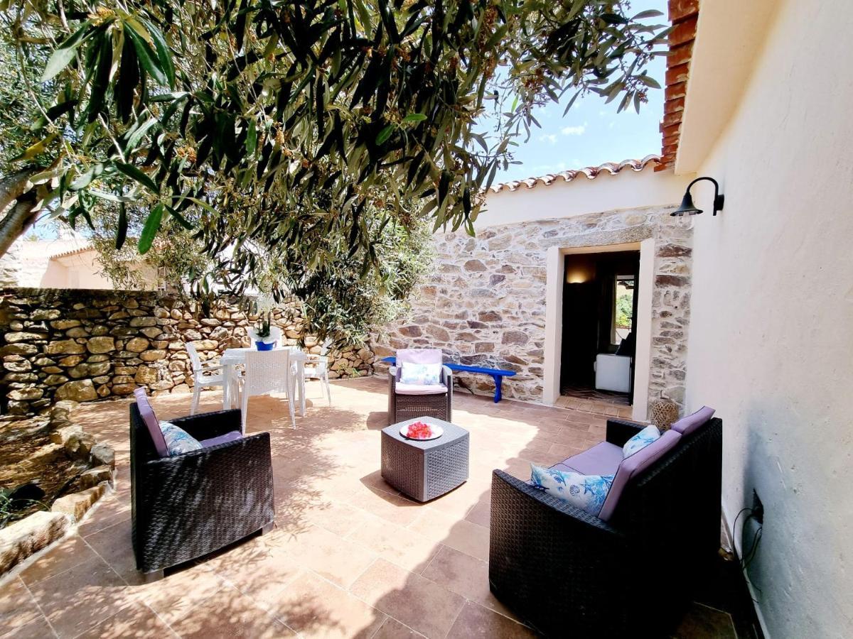 شقة Stazzo San Teodoro La Quercia Piscina Condivisa المظهر الخارجي الصورة